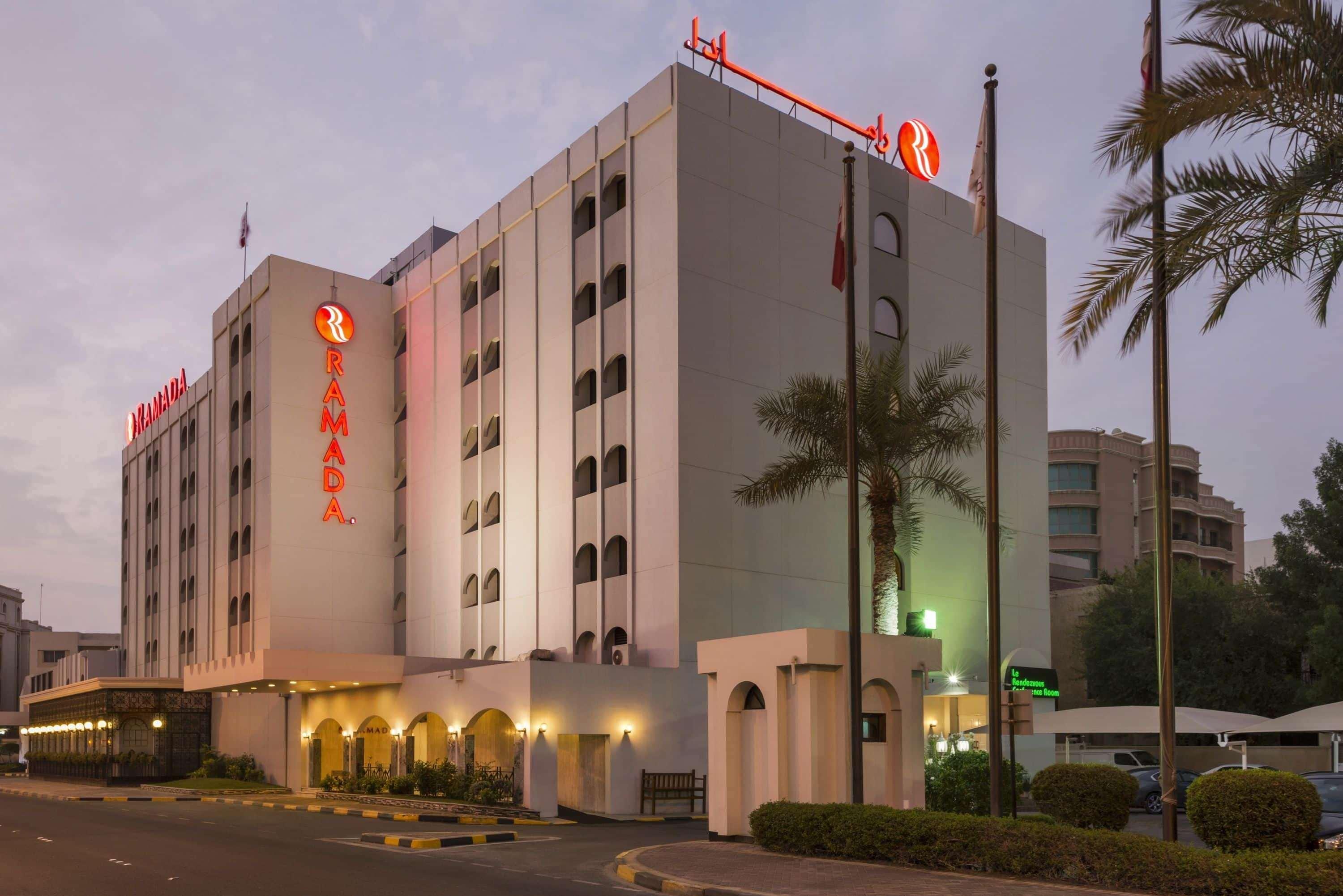 Hotel Ramada By Wyndham Bahrain Manama Zewnętrze zdjęcie