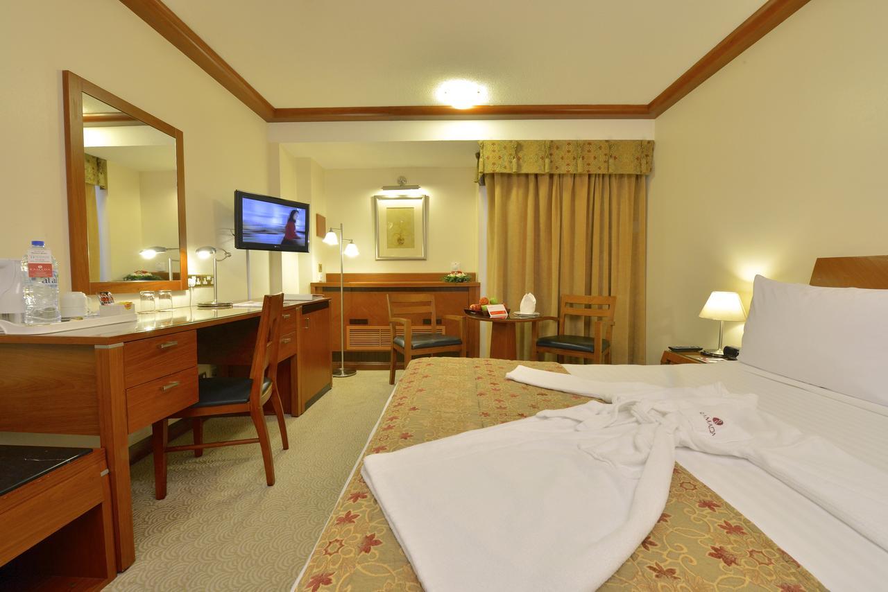Hotel Ramada By Wyndham Bahrain Manama Zewnętrze zdjęcie