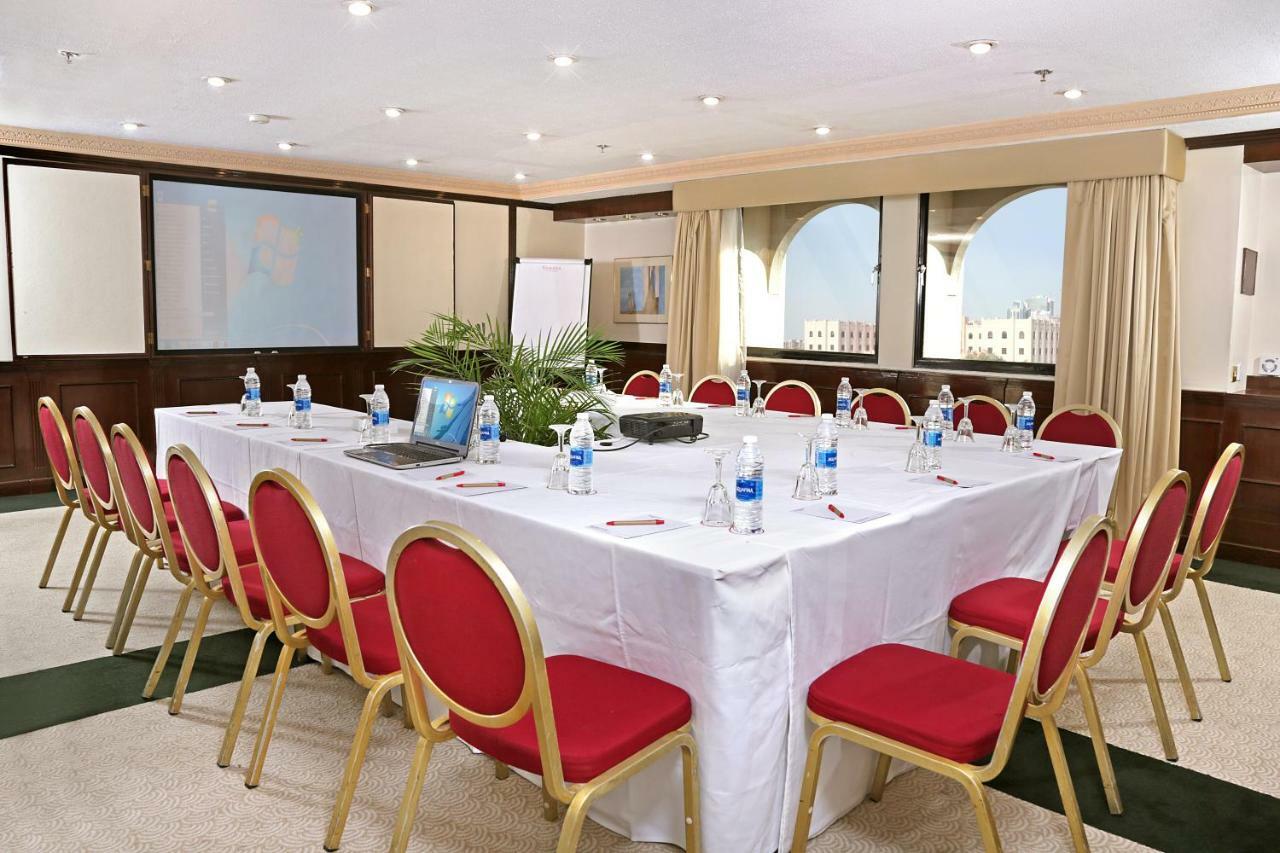 Hotel Ramada By Wyndham Bahrain Manama Zewnętrze zdjęcie
