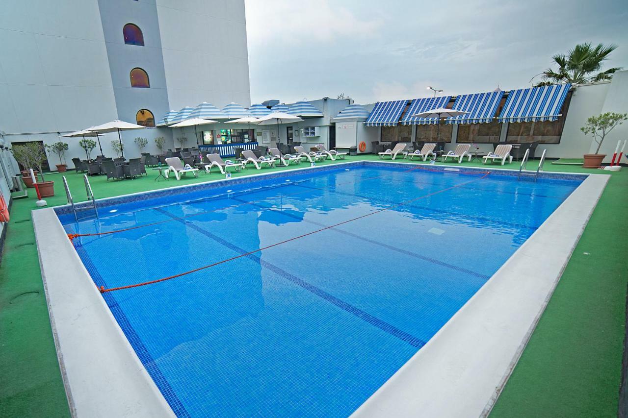 Hotel Ramada By Wyndham Bahrain Manama Zewnętrze zdjęcie