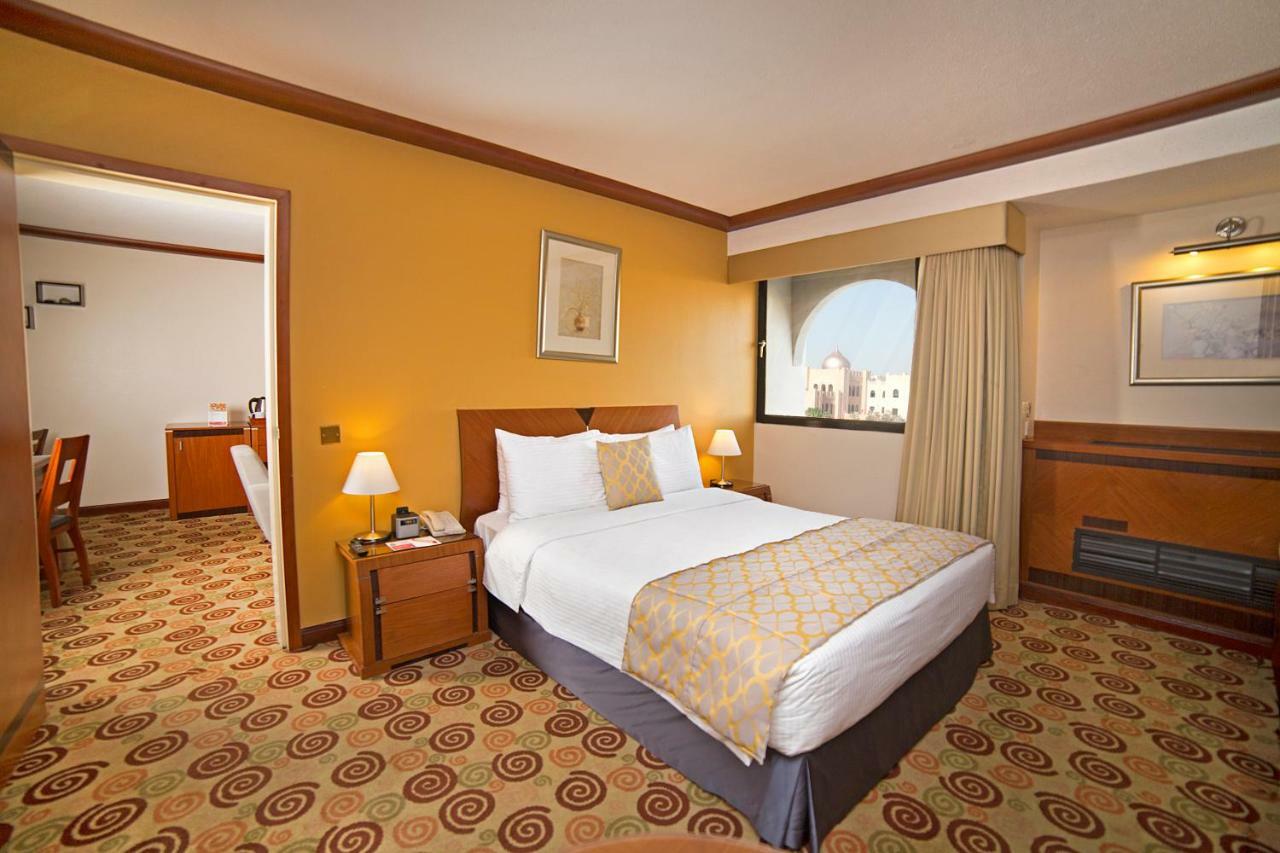 Hotel Ramada By Wyndham Bahrain Manama Zewnętrze zdjęcie